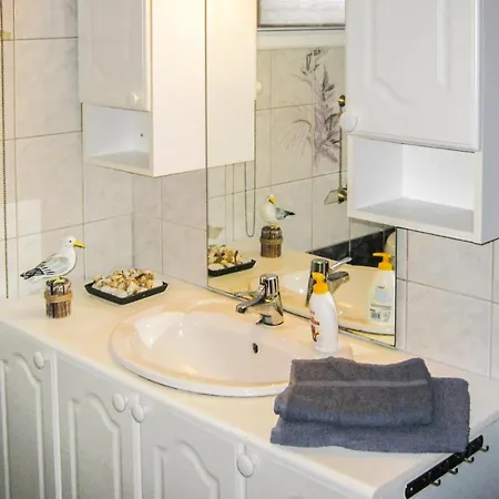 Dom wakacyjny 4 Bedroom Stunning In