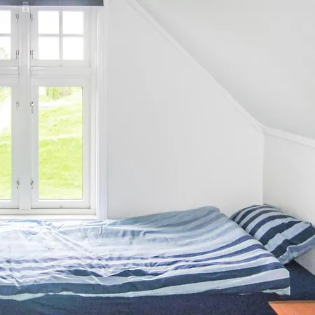 4 Bedroom Stunning In Rong Holiday home *